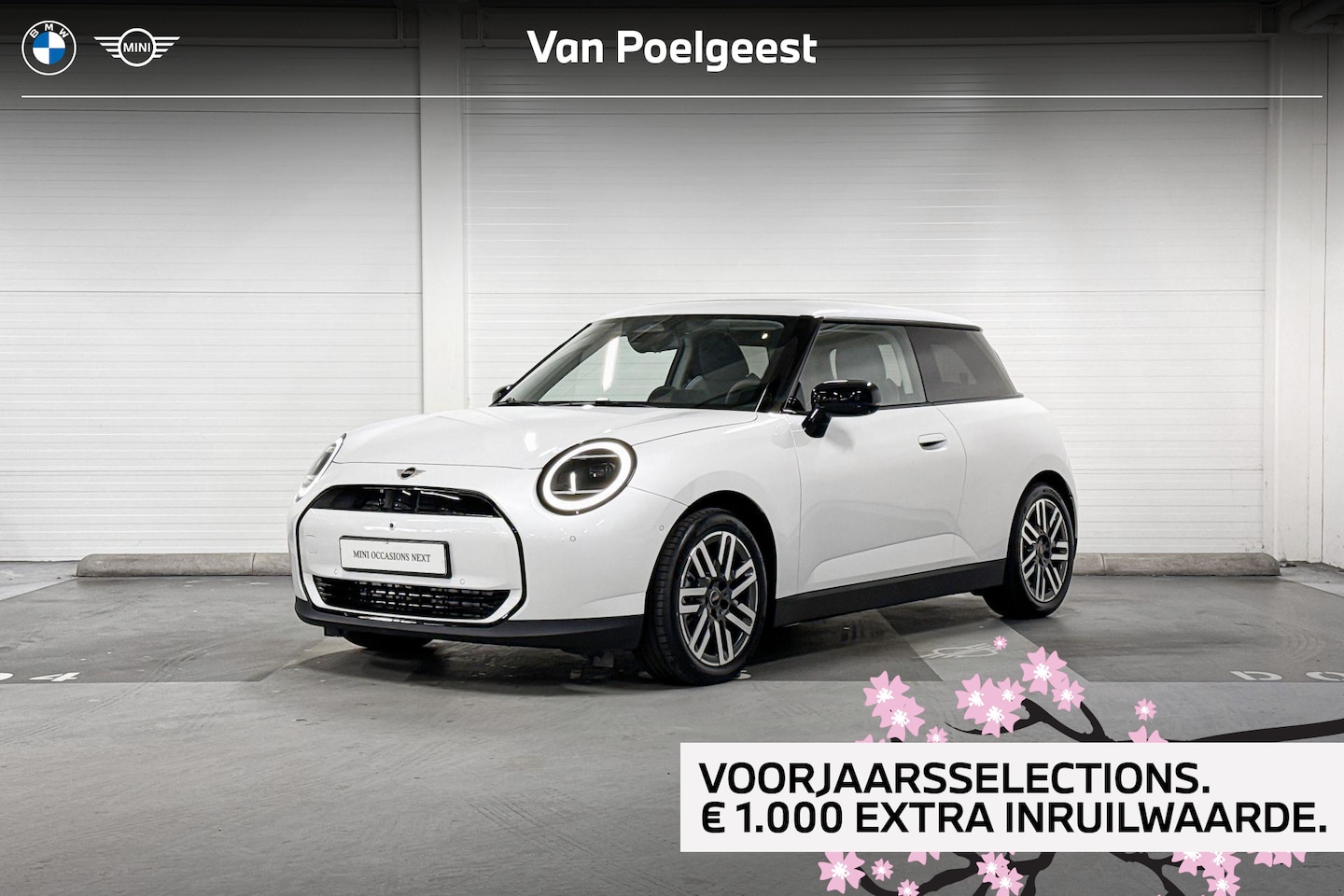 MINI Cooper - E |  Classic Uitvoering | Pakket L | 17" Parallel Spoke two-tone - AutoWereld.nl