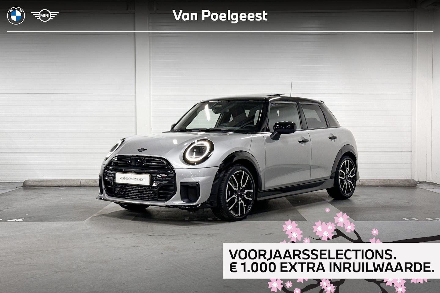 MINI Cooper S - 5-deurs | John Cooper Works Uitvoering | Pakket XL | 18" John Cooper Works Lap Spoke two-t - AutoWereld.nl