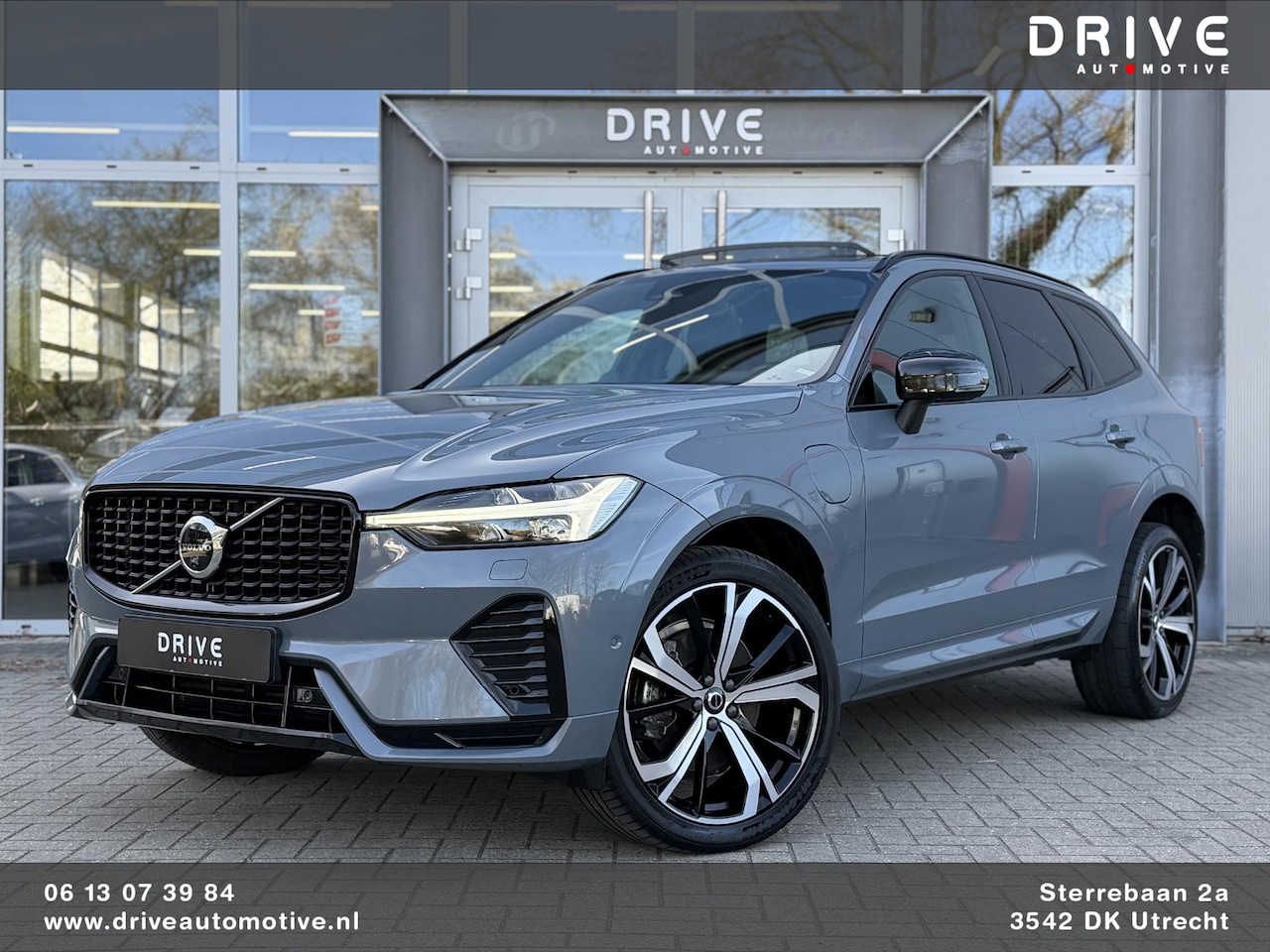 Volvo XC60 - 2.0 T8 Plug-in hybrid AWD Ultimate Dark |Pano|Luchtvering|Bowers & Wilkins|21" - AutoWereld.nl