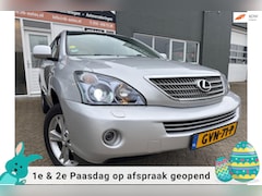 Lexus RX - 400h met leer en achteruitrijcamera en elec. kantel dak en navigatie en bluetooth