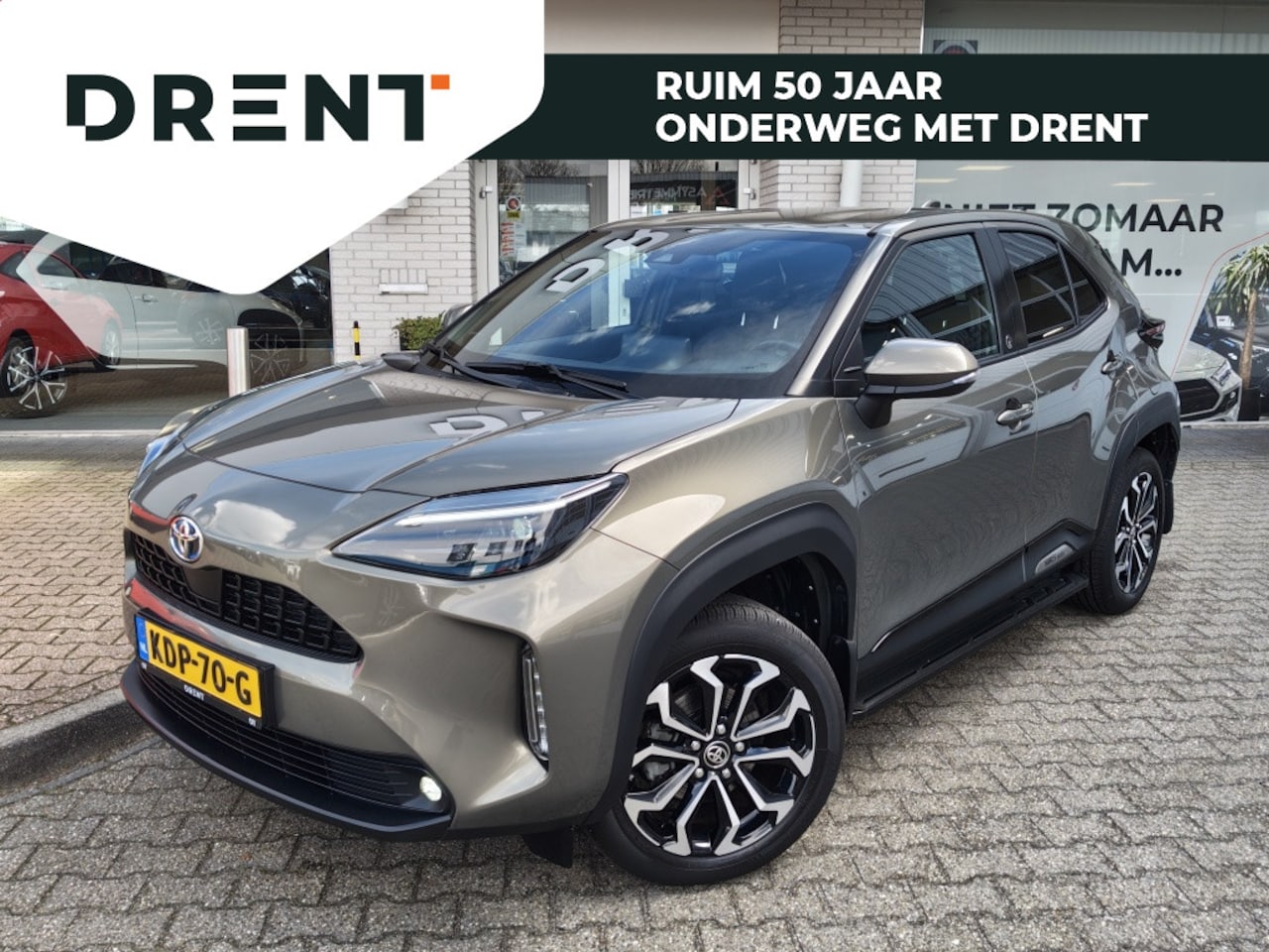 Toyota Yaris Cross - 1.5 Hybrid Dynamic | Trekhaak Afn. | All-season | Treeplanken - AutoWereld.nl