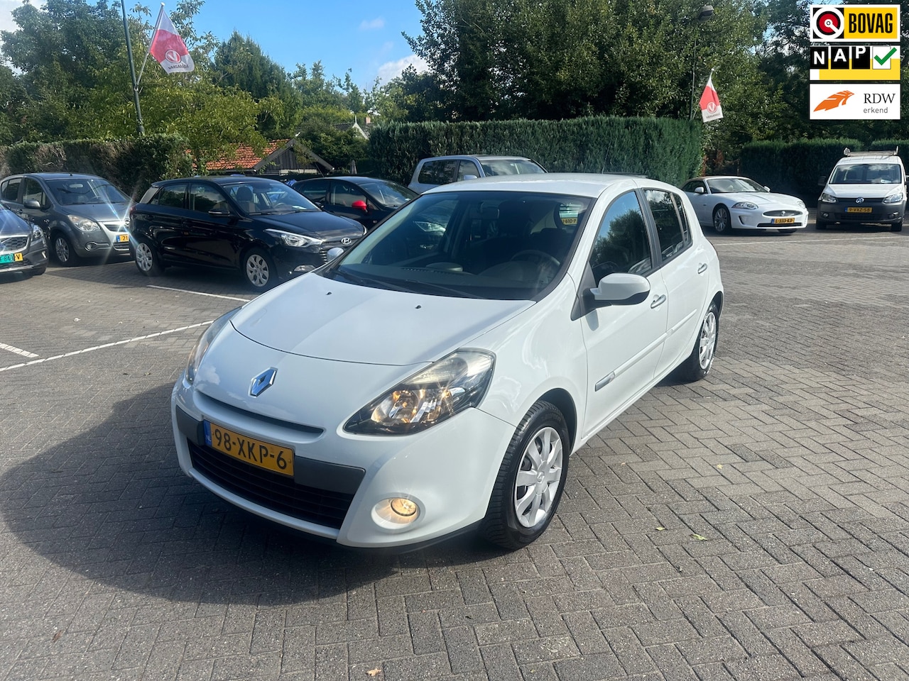 Renault Clio - 1.2 Authentique 5deurs , airco 113.000 km NAP - AutoWereld.nl