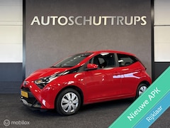 Toyota Aygo - 1.0 VVT-i x-play 5 DEURS / CAMERA / MEDIA-BT / AIRCO / LED / NAP / RIJKLAAR