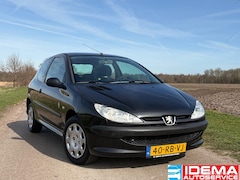 Peugeot 206 - 1.4 X-line (Nieuwe apk)