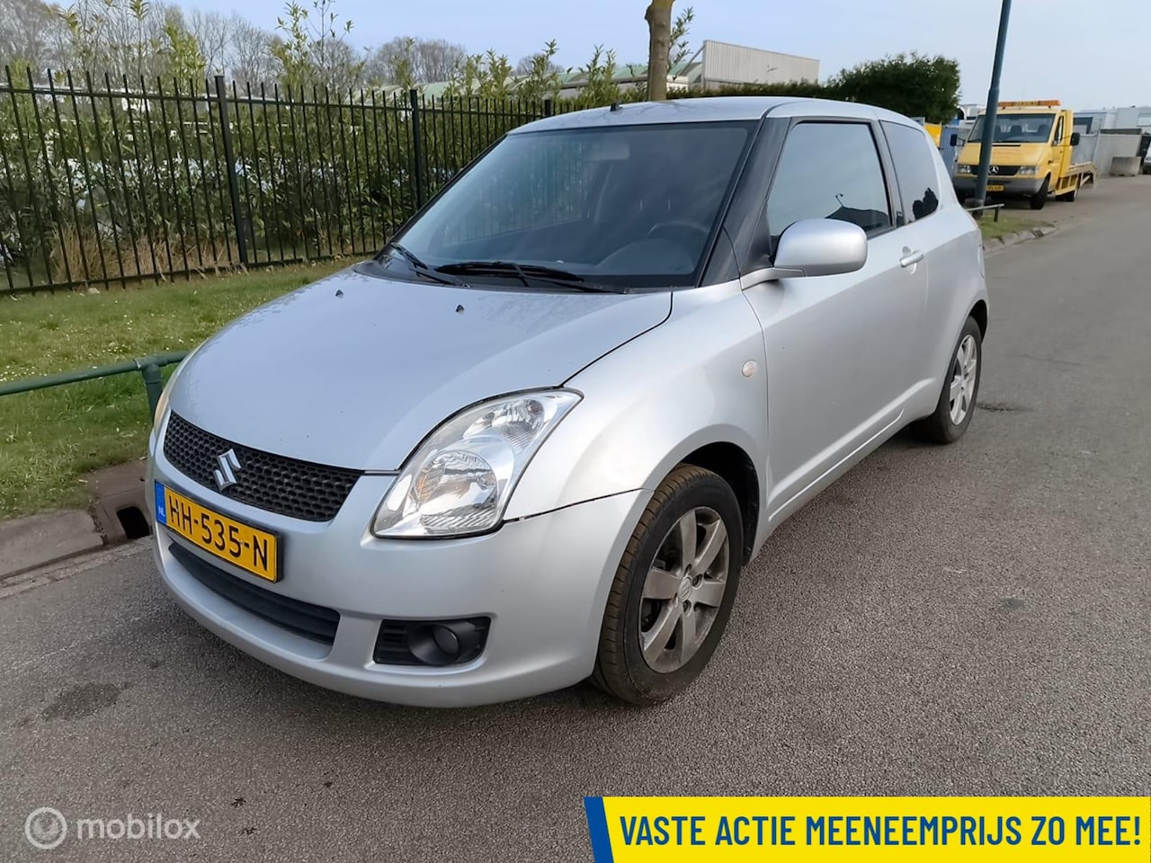 Suzuki Swift - 1.3 Exclusive airco SCHADE RECHTS ACHTER ! - AutoWereld.nl
