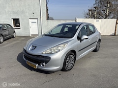 Peugeot 207 - 1.4-16V 2009 Weinig km Nette auto