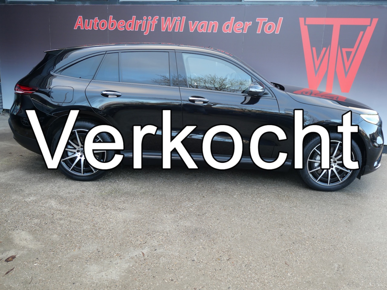 Mercedes-Benz EQC - 400 4MATIC AMG 80 kWh | A.C.C | BURMESTER | DAK | TREKHAAK | SOH 94%!! - AutoWereld.nl