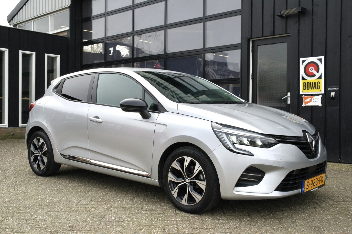 Renault Clio - 1.0 TCe 90 Evolution | NL-Auto | Carplay | 16'' | LED - AutoWereld.nl