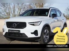 Volvo XC40 - 2.0 B4 Plus Dark | Trekhaak | Verwarmbare voorruit | 360 Camera | 19 inch | Google |
