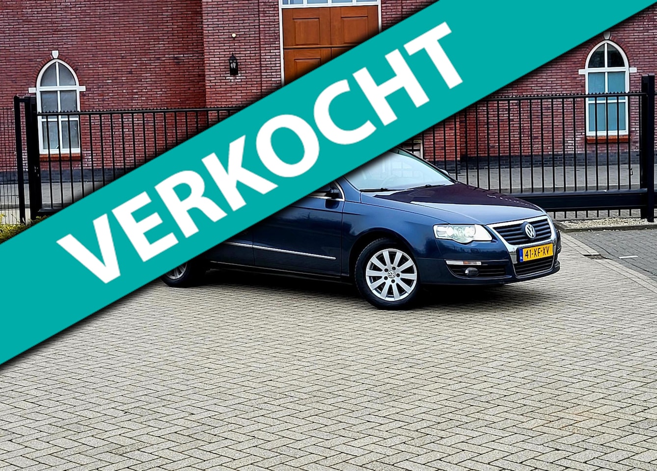 Volkswagen Passat - 2.0 FSI Comfortline / 1e Eigenaar /Automaat /Nap / Nieuwe Apk / Pdc / Trekhaak - AutoWereld.nl