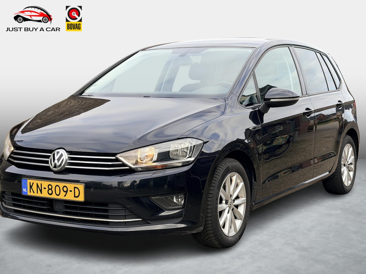Volkswagen Golf Sportsvan - 1.2 TSI Connected Series / Trekhaak / Stoelverwarming / Navigatie / Parkeerhulp / Executiv - AutoWereld.nl
