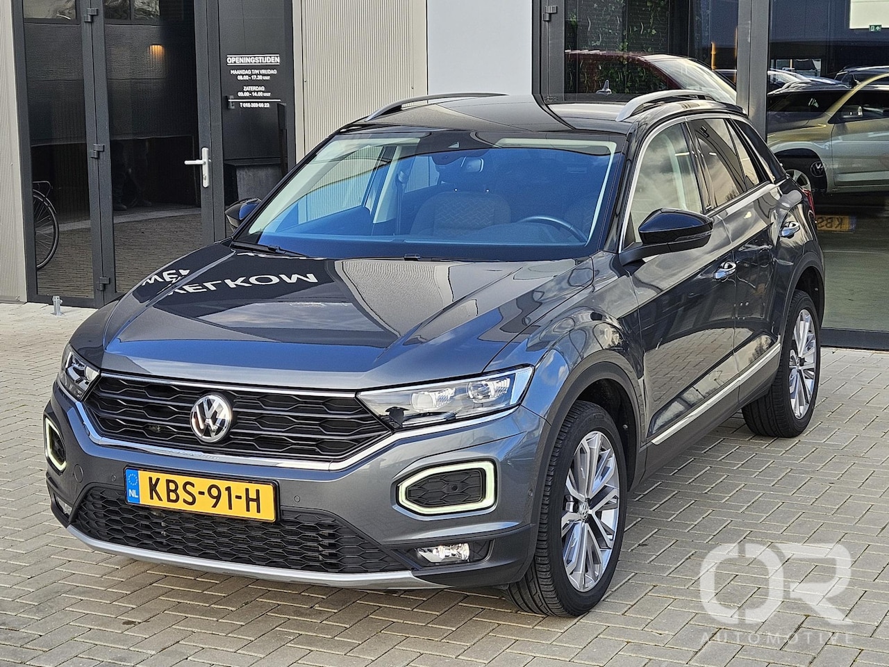 Volkswagen T-Roc - 1.5 TSI Style Business Carplay Cam Stoelvw LM18 - AutoWereld.nl