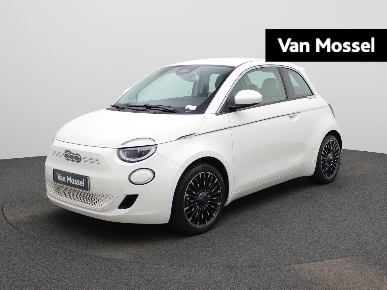Fiat 500e - 500e 42 kWh La Prima | Climate Control / ECC | Licht metalen velgen 17 inch | Cruise contr - AutoWereld.nl