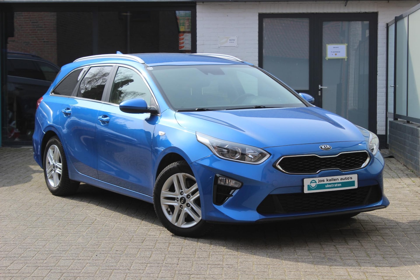 Kia Cee'd Sportswagon - 1.6 GDI DynamicLine Navi, Camera, Carplay, All Season - AutoWereld.nl