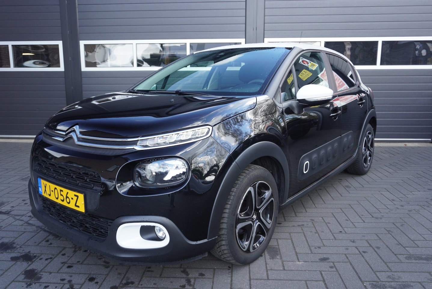 Citroën C3 - 1.2 PureTech Feel Edition Climate/Cruise/Navi/Carplay/Rijstrooksensor/Parkeersensor - AutoWereld.nl