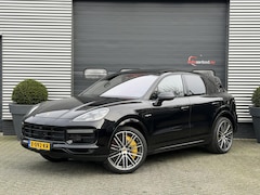 Porsche Cayenne - 4.0 Turbo S E-Hybrid 680 PK | Keramische Remmen | Panoramadak | Head-Up Display | 360* Cam