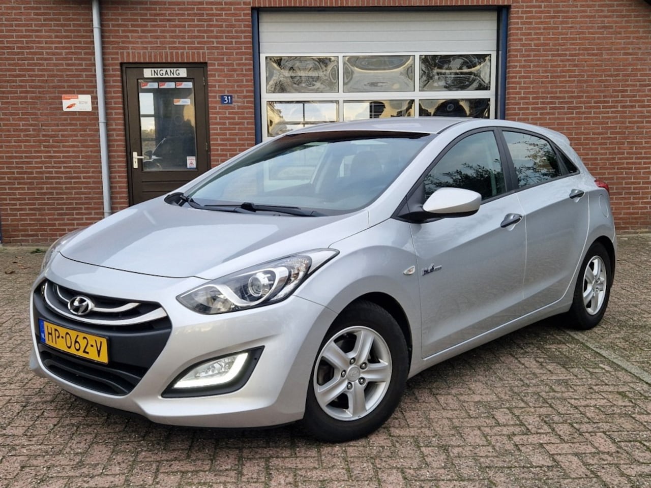 Hyundai i30 - 1.6 GDI i-Drive Cool Plus NL-auto Airco Afn.Trekhaak - AutoWereld.nl