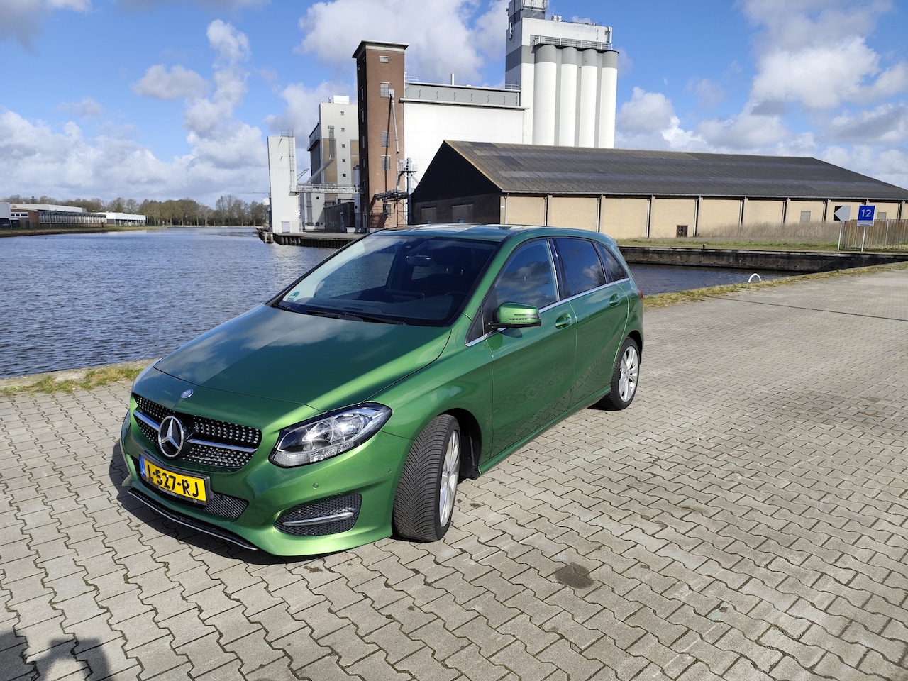 Mercedes-Benz B-klasse - 180 Ambition - AutoWereld.nl