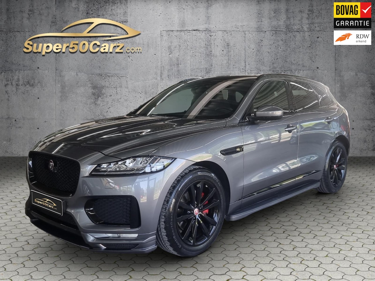 JAGUAR F-PACE