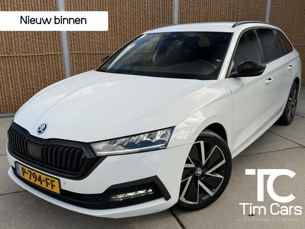 Skoda Octavia Combi - 1.0 e-TSI Sport Automaat Trekhaak uitklapbaar | LED verlichting | Climate & cruise control - AutoWereld.nl