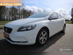Volvo V40 - 1.6 D2 Kinetic ECC/NAVIGATIE/CAMERA/TREKHAAK/NAP