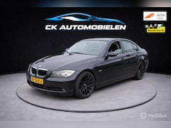 BMW 3-serie - 320i Business Line