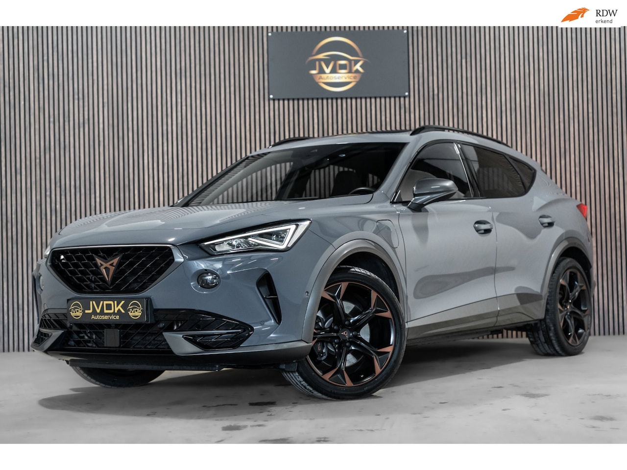 CUPRA Formentor - 1.4 e-Hybrid VZ Performance Pano PDC CUPRA-MODUS LEDER - AutoWereld.nl