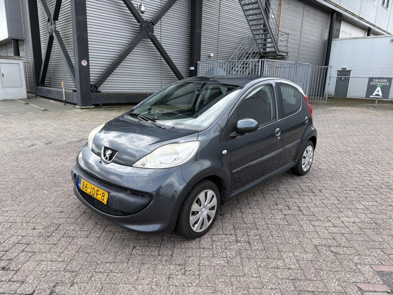 Peugeot 107 - 1.0-12V XS 1.0-12V XS - AutoWereld.nl