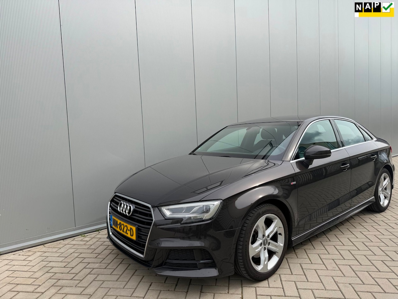 Audi A3 Limousine - 1.4 TFSI CoD Sport S Line Edition 1.4 TFSI CoD Sport S Line Edition - AutoWereld.nl
