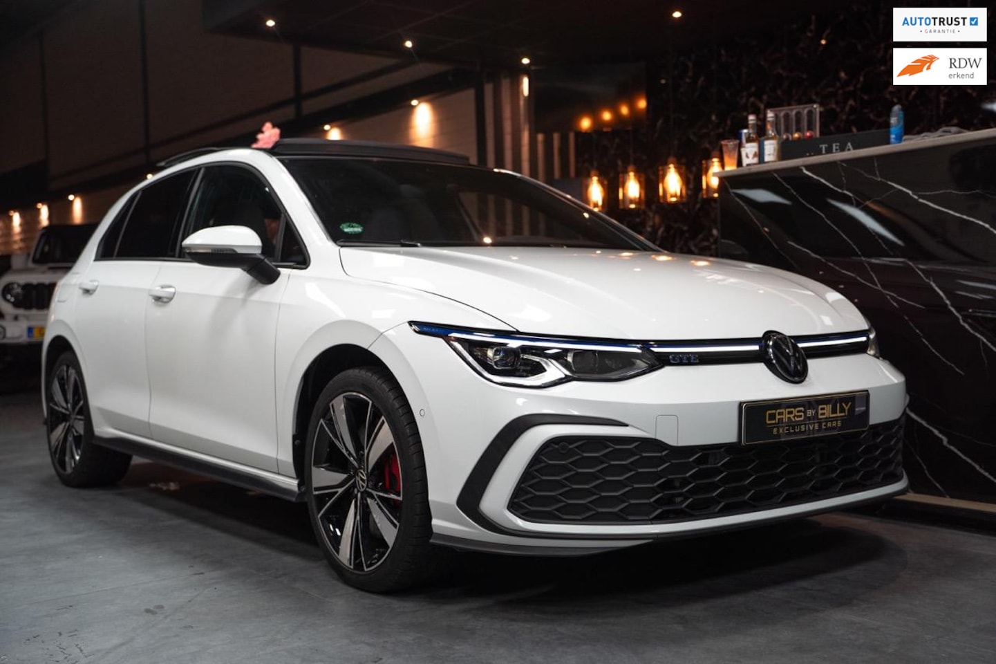 Volkswagen Golf - 1.4 eHybrid GTE PANO|AUT7|FULL - AutoWereld.nl