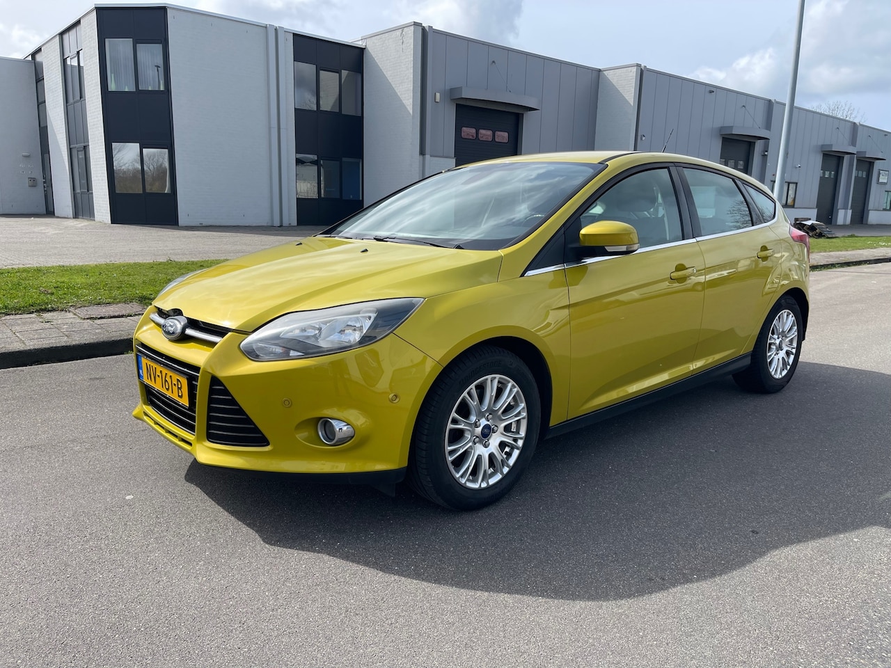 Ford Focus - 1.6 EcoBoost First Edition Bouwjaar 2011 zeer nette staat apk gekeurd - AutoWereld.nl