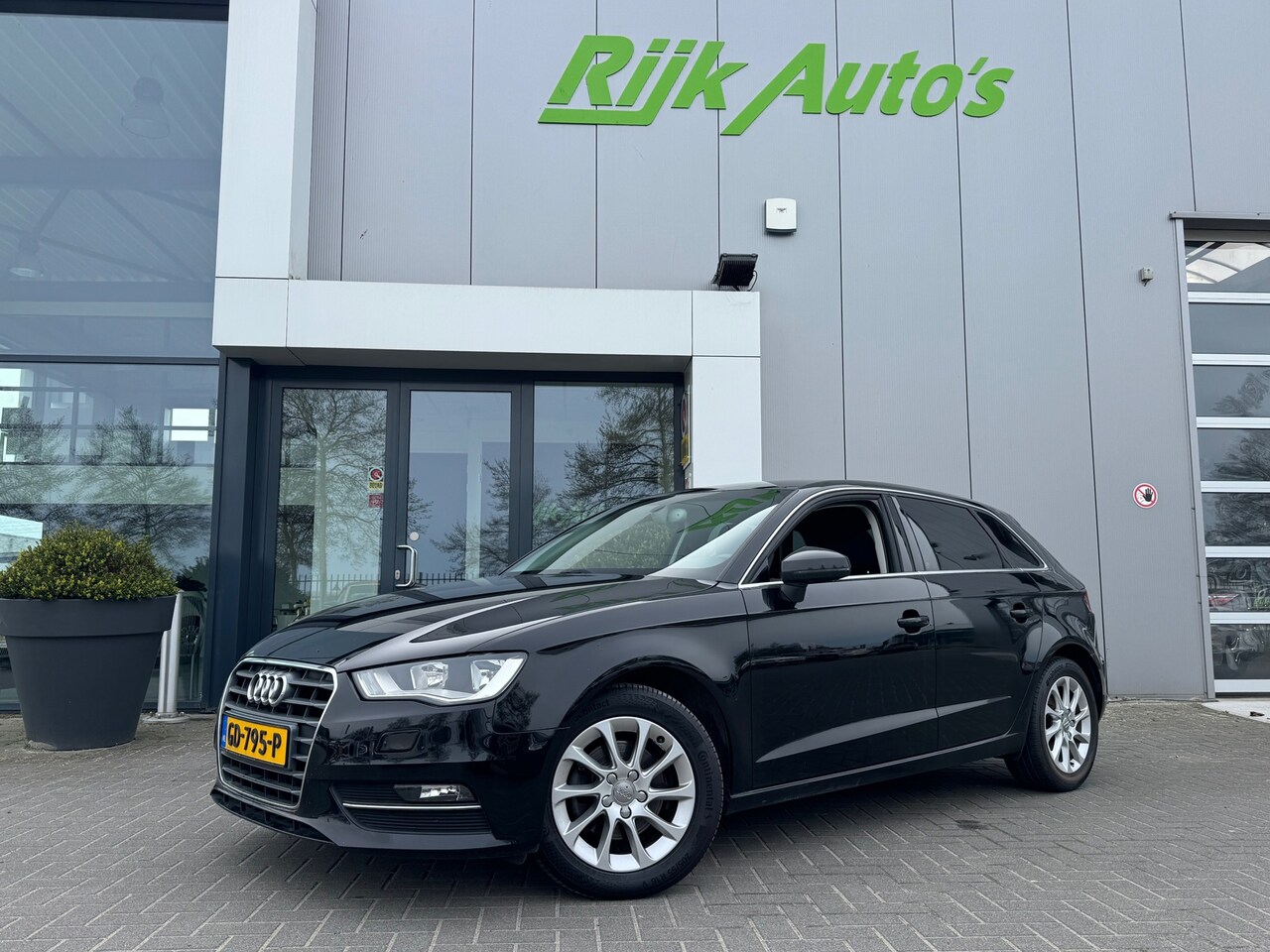 Audi A3 Sportback - 1.4 TFSI CoD Attraction Pro Line * Cruise Control * PDC * NAP - AutoWereld.nl