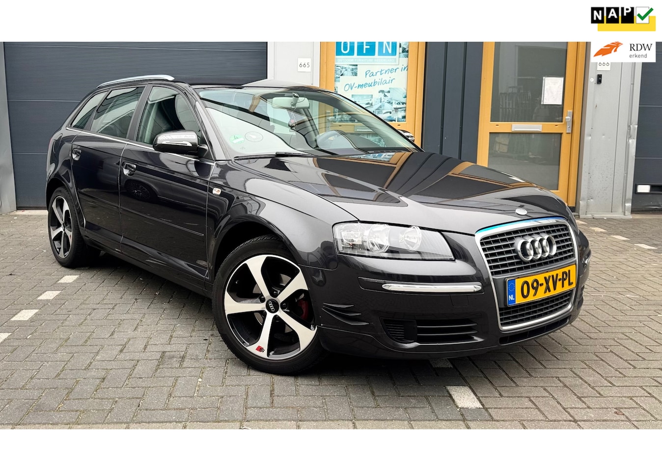 Audi A3 Sportback - 1.6 Attraction Pro Line 1.6 Attraction Pro Line - AutoWereld.nl