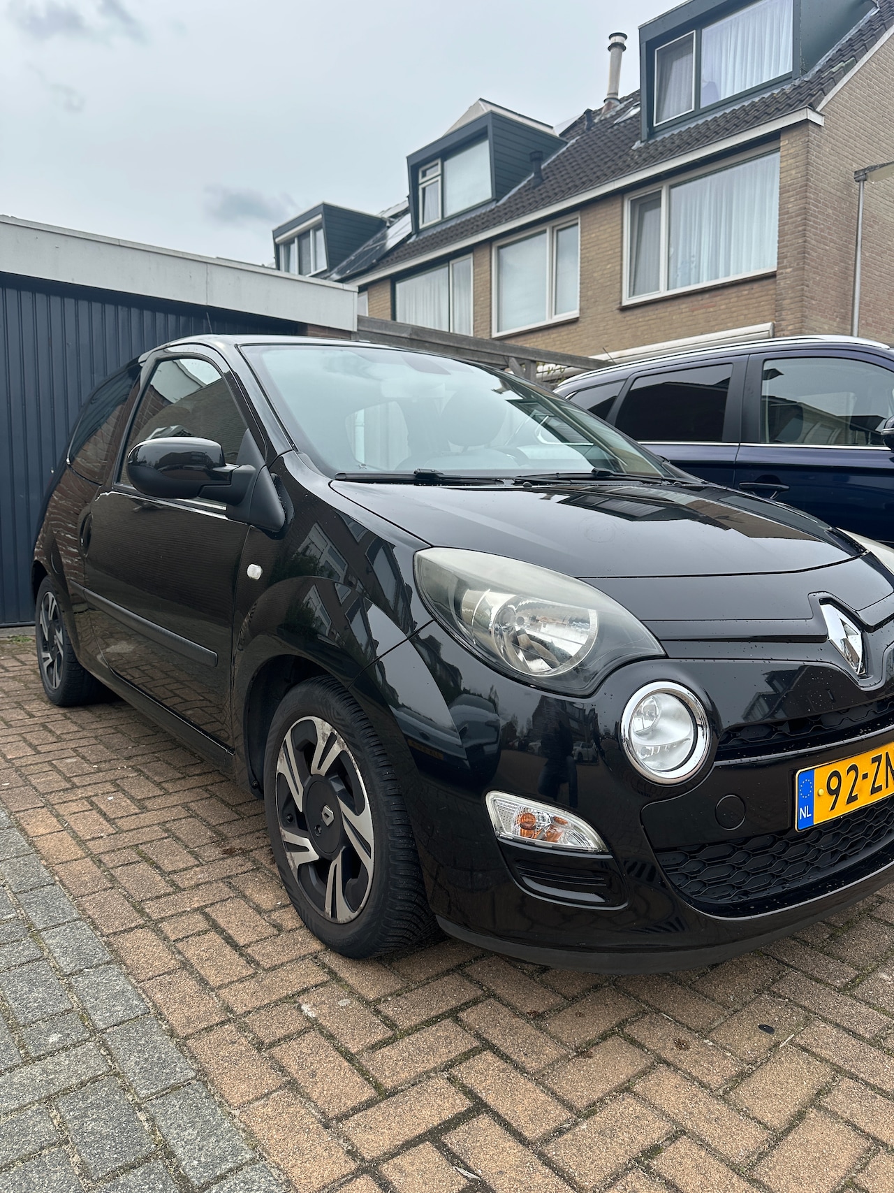 Renault Twingo - 1.2-16V Dynamique Airco, Climate control, Bluetooth carkit en lichtmetalenvelgen - AutoWereld.nl