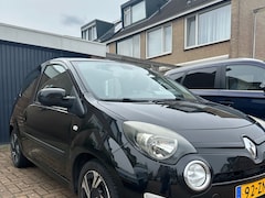 Renault Twingo - 1.2-16V Dynamique Airco, Climate control, Bluetooth carkit en lichtmetalenvelgen