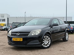 Opel Astra GTC - 1.6 Enjoy/ RIJDT HEERLIJK