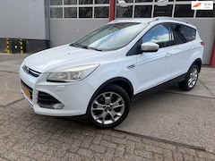 Ford Kuga - 1.6 Titanium 4WD AUT NAVI Keyless Entry