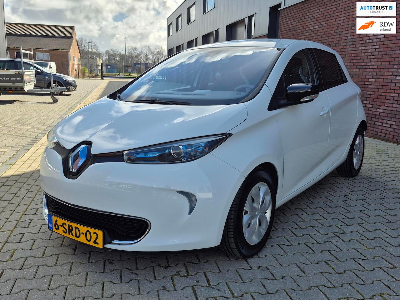 Renault Zoe - Q210 Zen Quickcharge 22 kWh inclusief Accu) - AutoWereld.nl