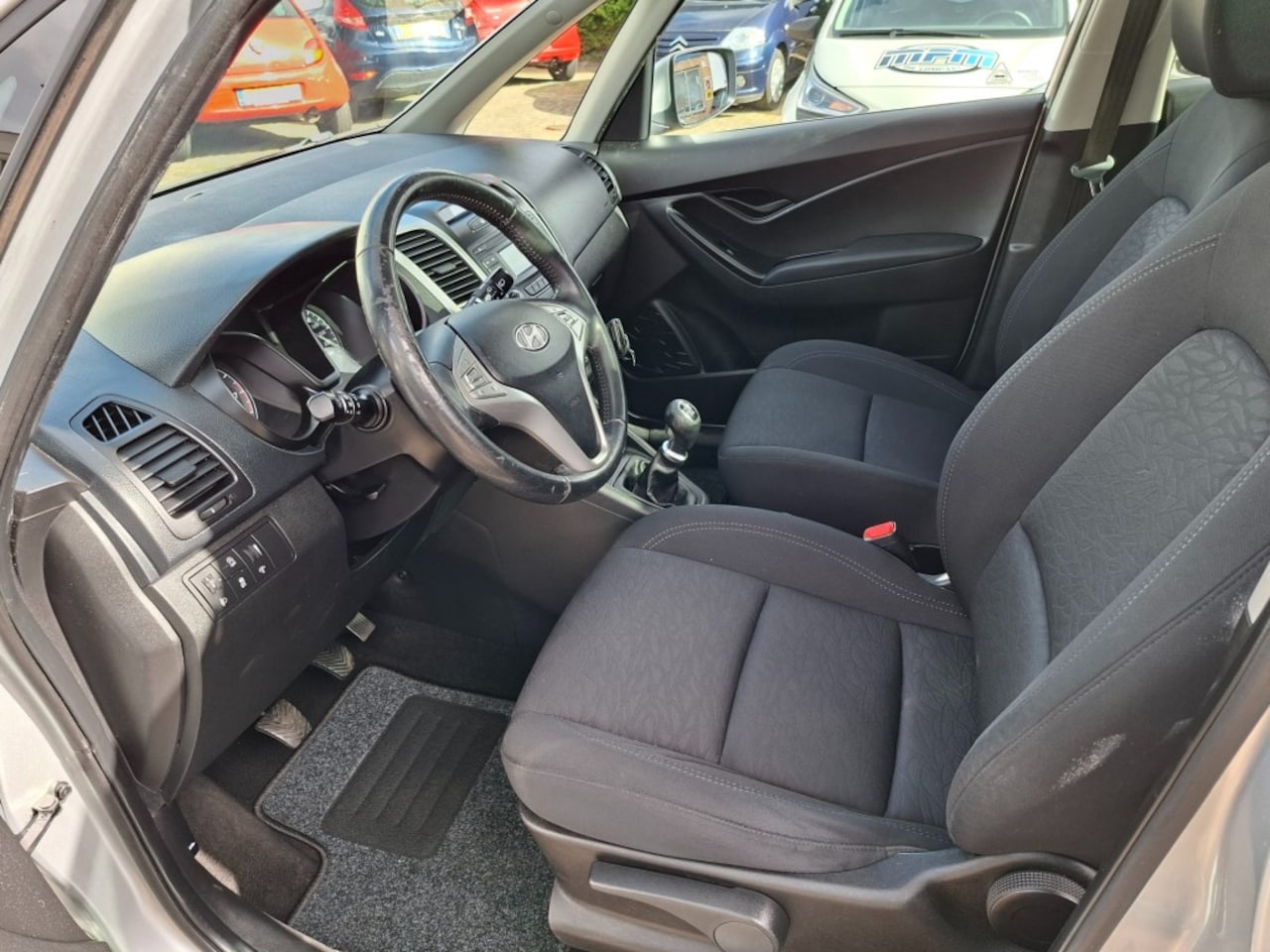 Hyundai ix20 - 1.4i i-Vision PANORAMA DAK/RADIO-CD/CLIMATE/CRUISE/ELEC.RAMEN+SPIEGELS