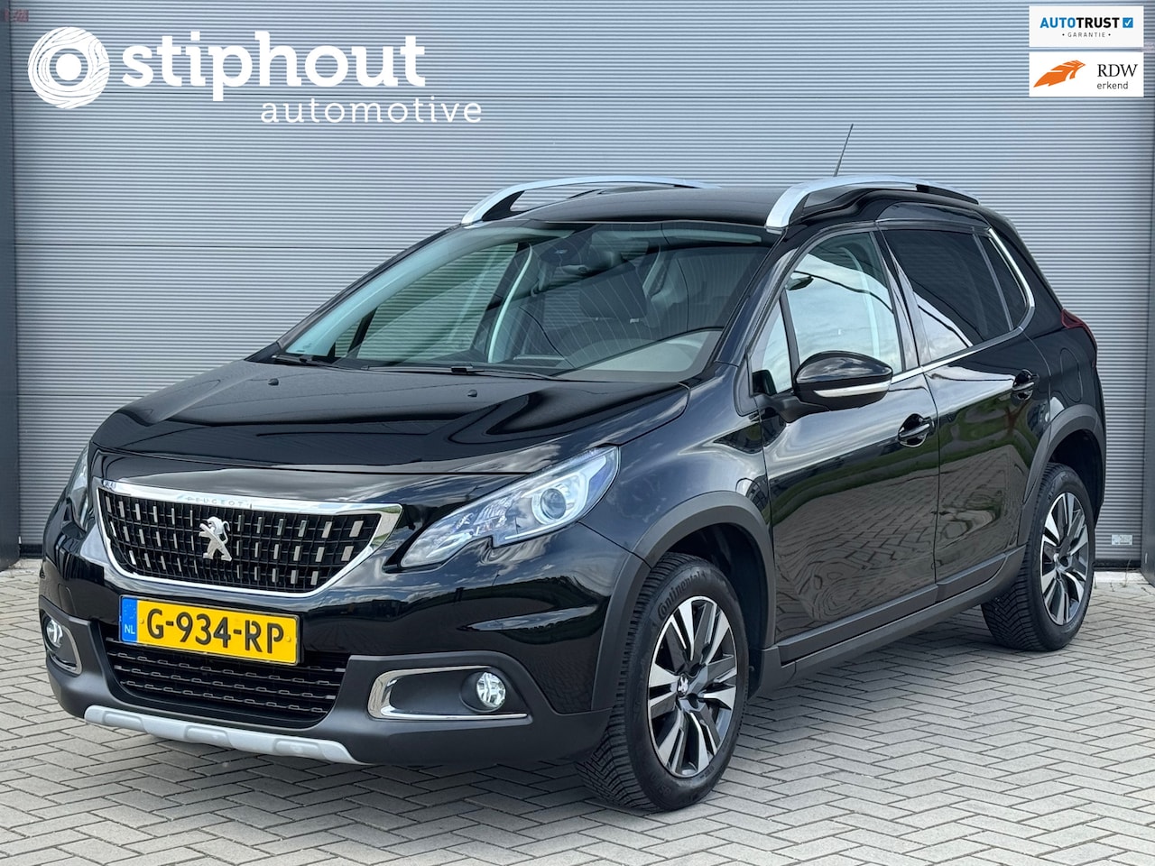 Peugeot 2008 - 1.2 PureTech GT-Line Automaat | Dealer Onderh. | Distr. riem verv. | All Season - AutoWereld.nl