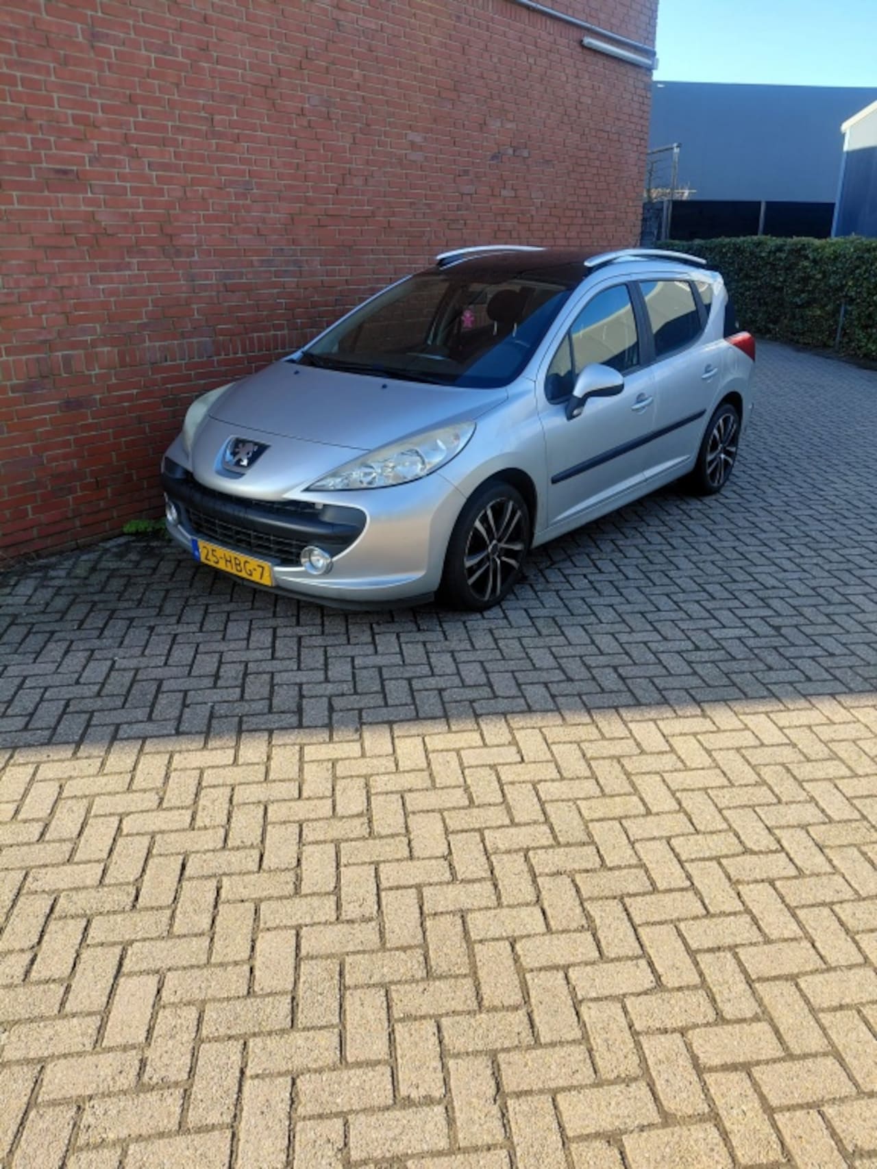 Peugeot 207 SW - 1.6 VTi XS 1.6 VTi XS - AutoWereld.nl