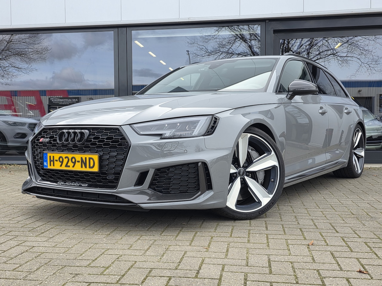 Audi A4 Avant - 2.9 TFSI RS 4 quattro + CARBON + KERAMISCH + B&O - AutoWereld.nl