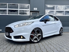 Ford Fiesta - 1.6 ST2 *H&R*CRUISE*CAMERA*182PK*SPORTSOUND