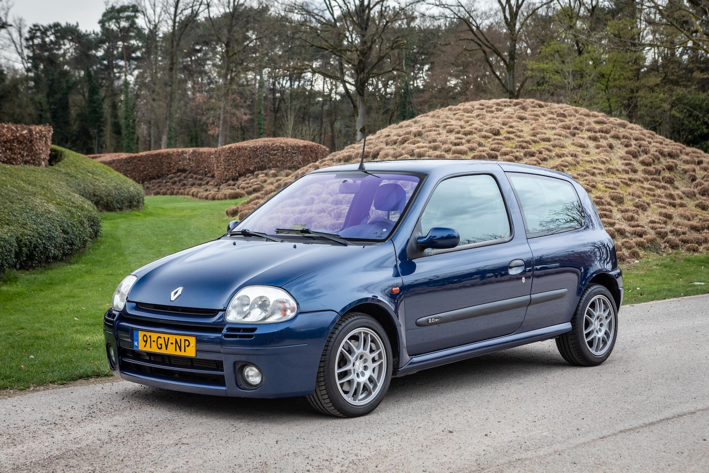 Renault Clio - 2.0-16V Sport RS Origineel NL - AutoWereld.nl