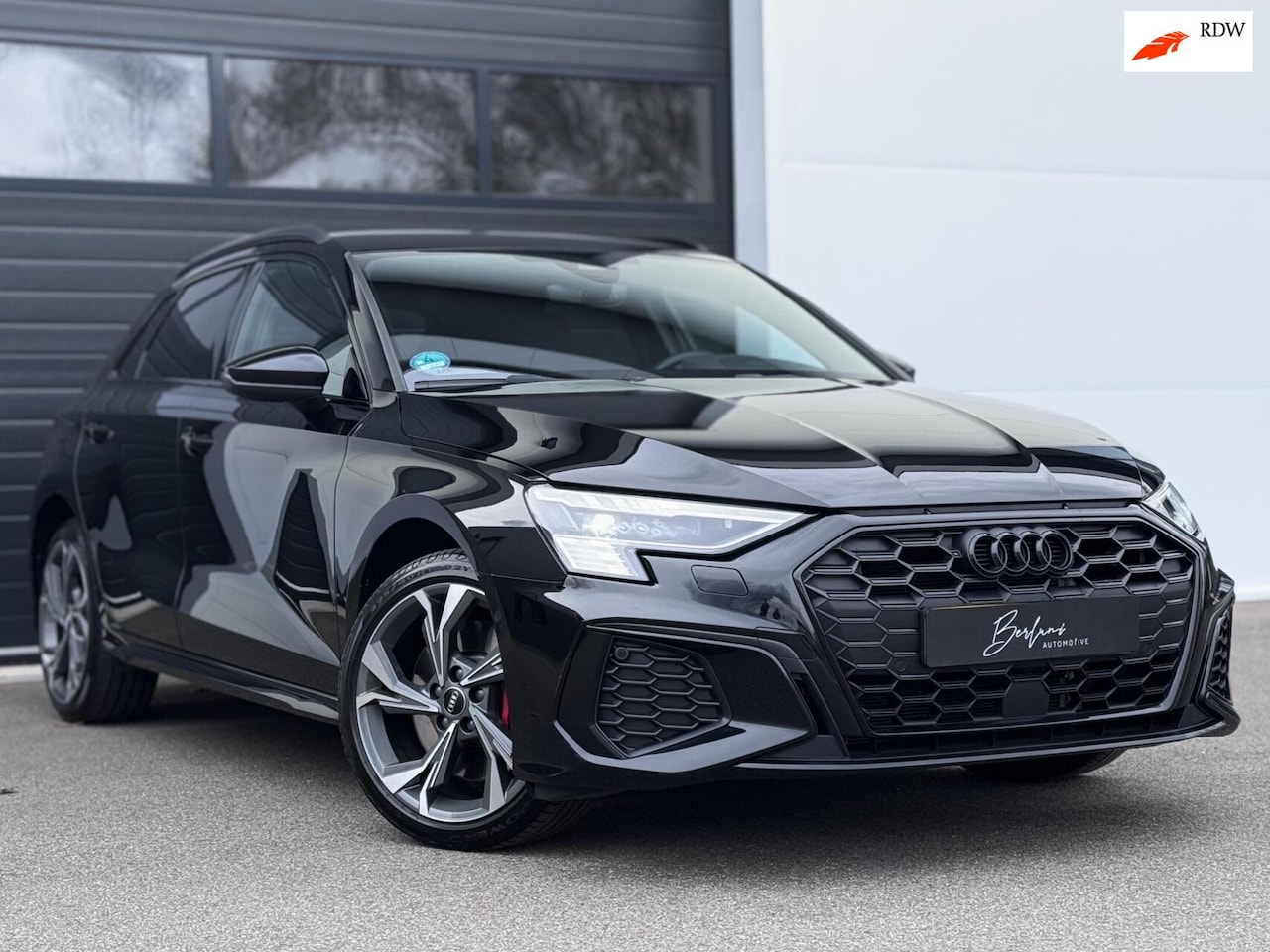 Audi A3 Sportback - 45 TFSI e S-line | Maxton | Dealeronh - AutoWereld.nl