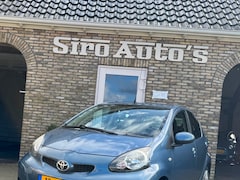 Toyota Aygo - 1.0-12V Bj 2009 weinig kilometers 5 deurs