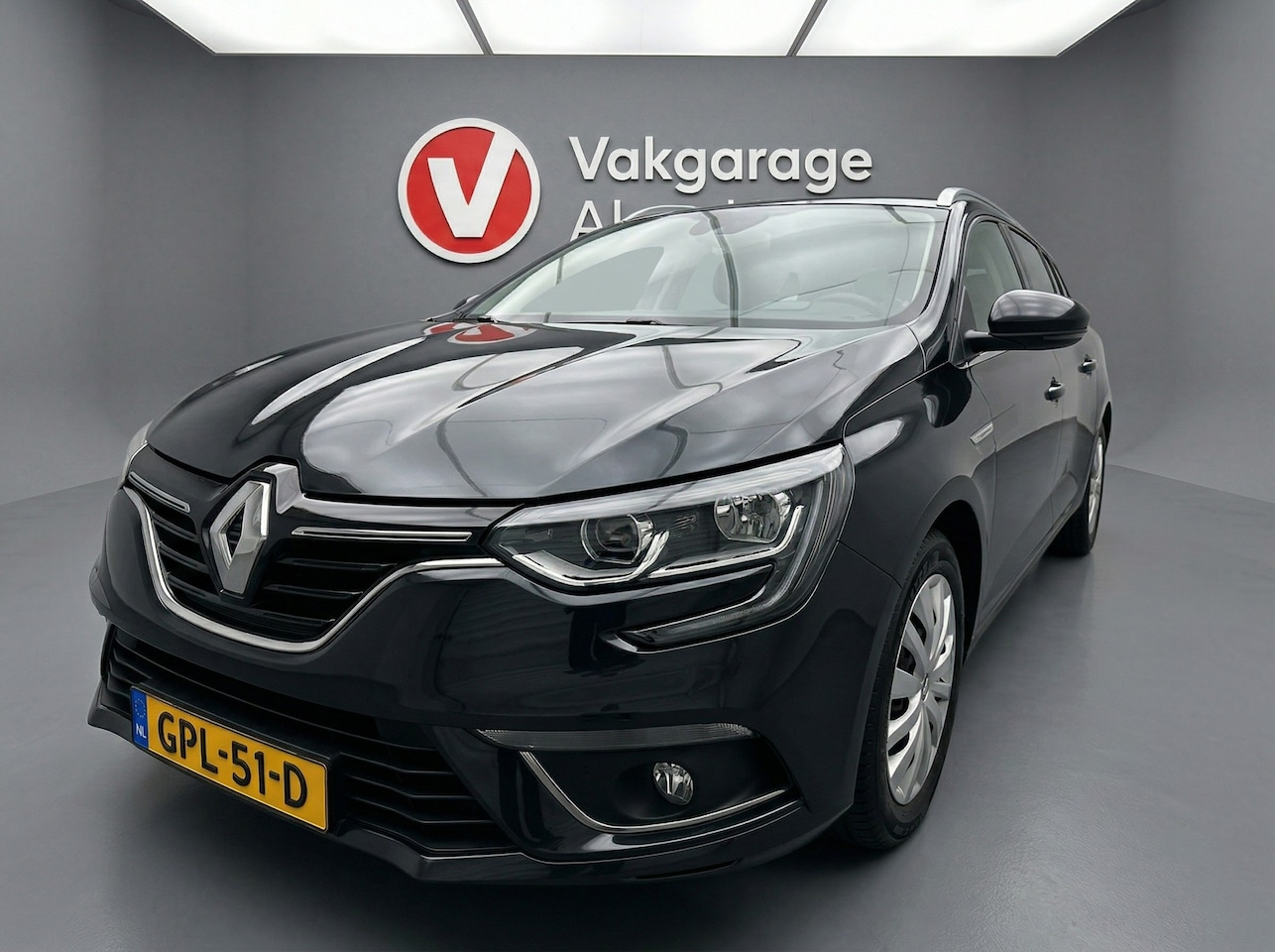 Renault Mégane Estate - 1.0 TCe Life / Parkeersensoren / Camera / Navi / BLuetooth - AutoWereld.nl