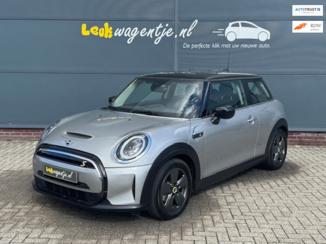 MINI Mini-Electric - Essential *carplay *navi *stoelv.*4850 km - AutoWereld.nl