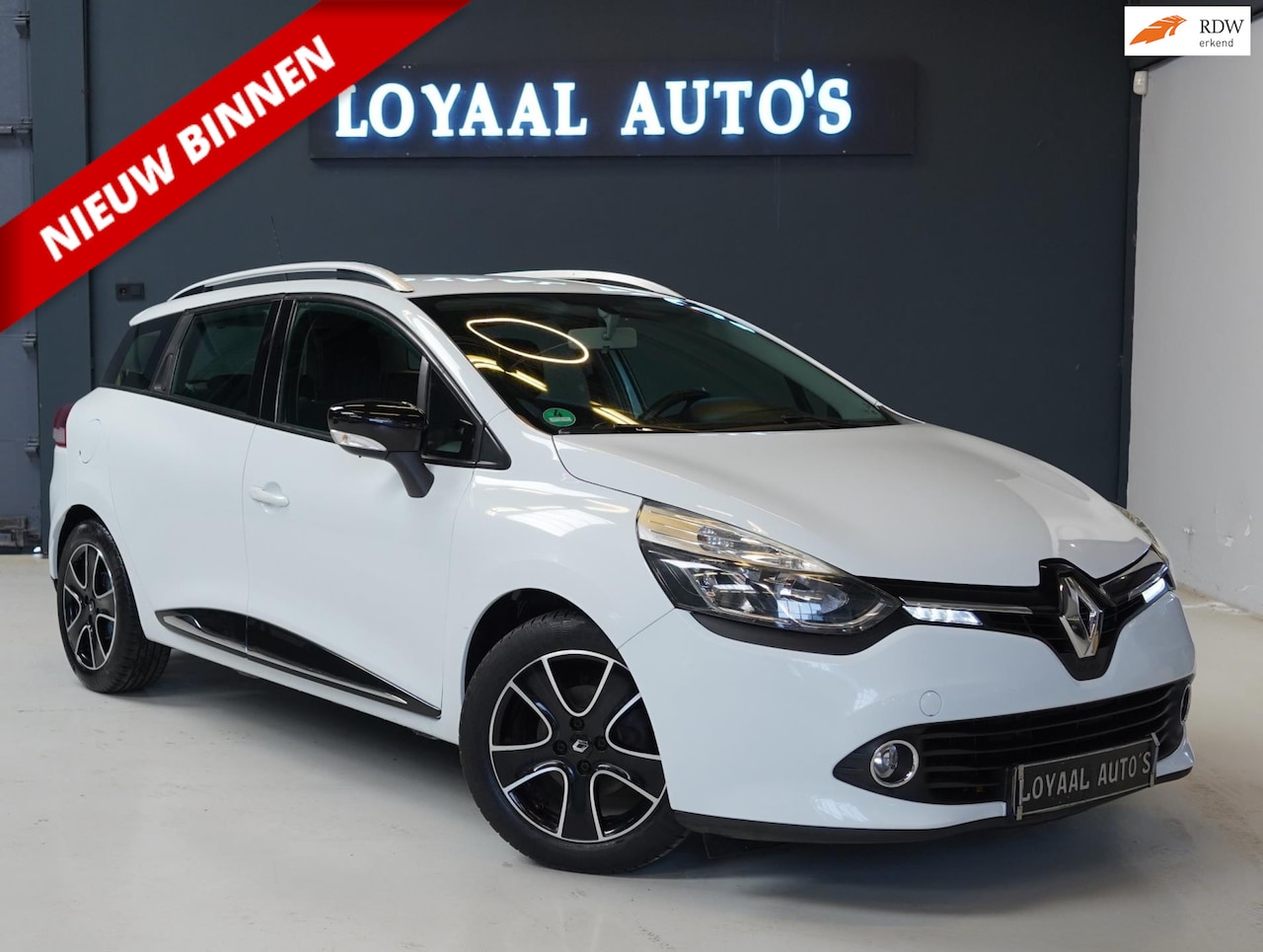 Renault Clio Estate - 0.9 TCe Expression | NAVI | AIRCO | CRUISE | PDC | APK. - AutoWereld.nl