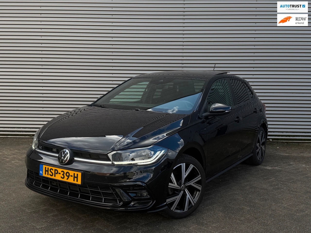 Volkswagen Polo - 1.0 TSI 3x R-Line l Pano l Cam l IQ Light l 95PK - AutoWereld.nl